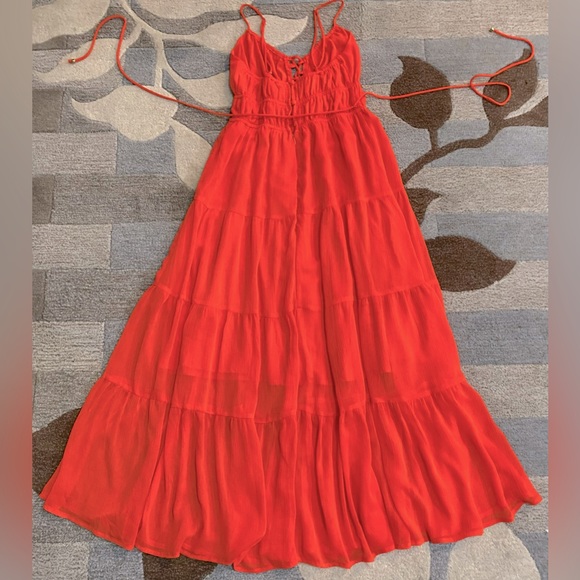 Sage+Paige Lace Up Bodice Changing Focus Tiered Midi Dress in Tangerine Chiffon - Picture 3 of 9